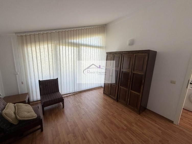 Duplex cu 5 camere cu Canalizare în Bună Ziua