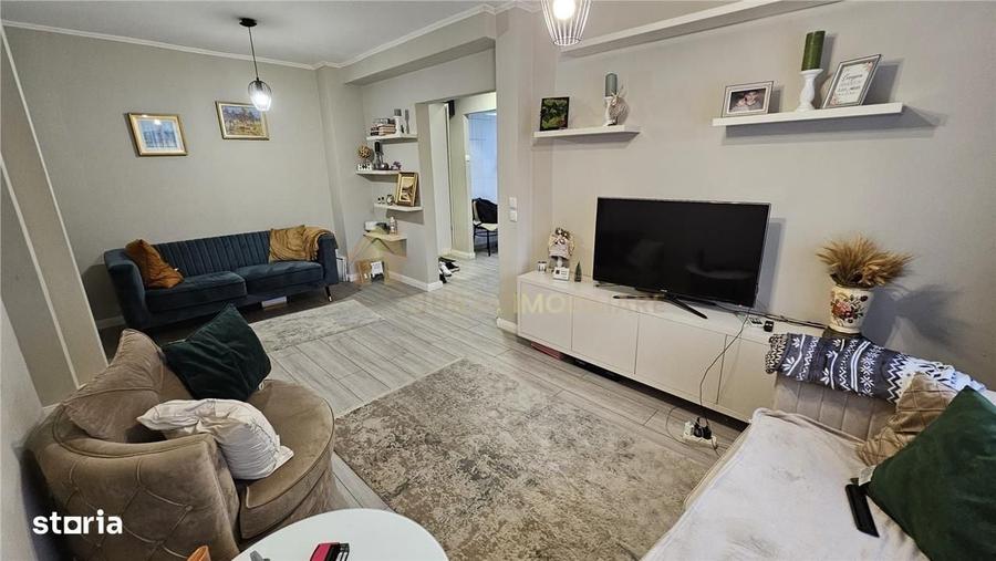 Apartament cu 4 camere decomandat în Florești