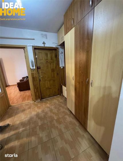 Apartament cu 2 camere decomandat în Nicolina