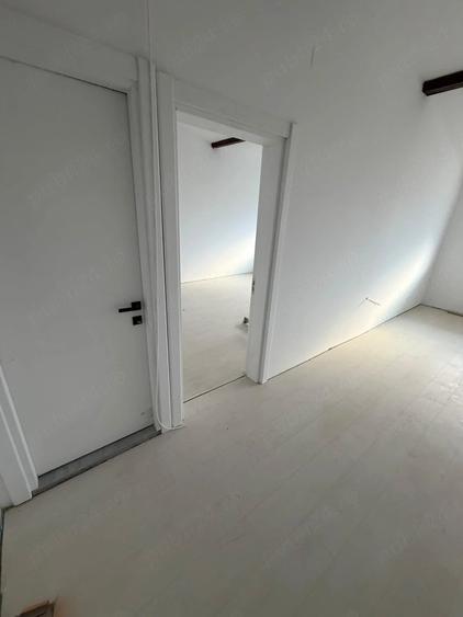 Casă cu 5 camere cu Teren 300 Mp în Chiajna