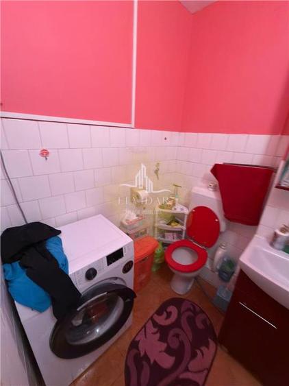Apartament cu 3 camere decomandat, mobilat în Bucovina