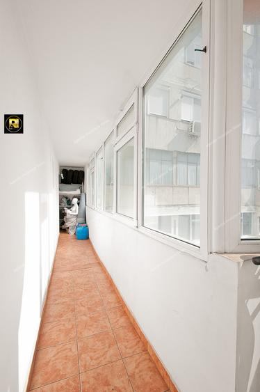 Apartament cu 4 camere decomandat, mobilat în Micro 18