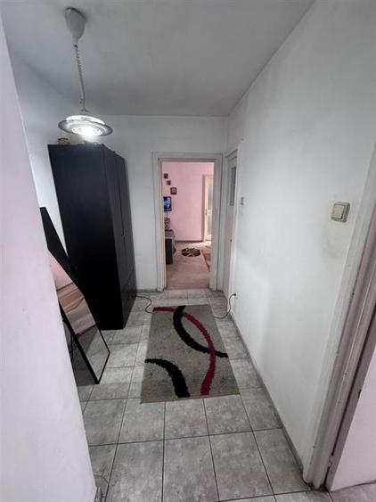 Apartament cu 2 camere nedecomandat în Podu Roș