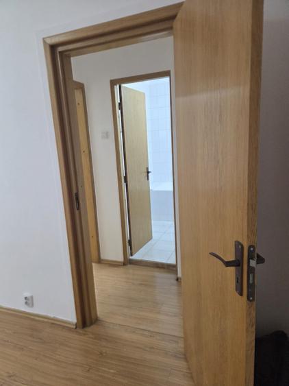 Birou, de 90 mp, în Drumul Taberei