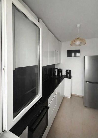 Apartament cu 2 camere semidecomandat în 1 Mai
