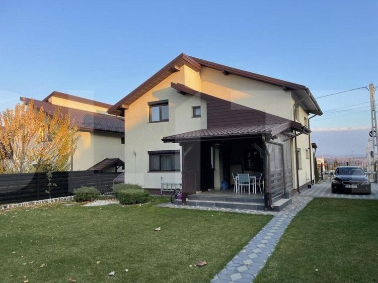 Casă individuală cu 5 camere cu Teren 500 Mp în Exterior Est