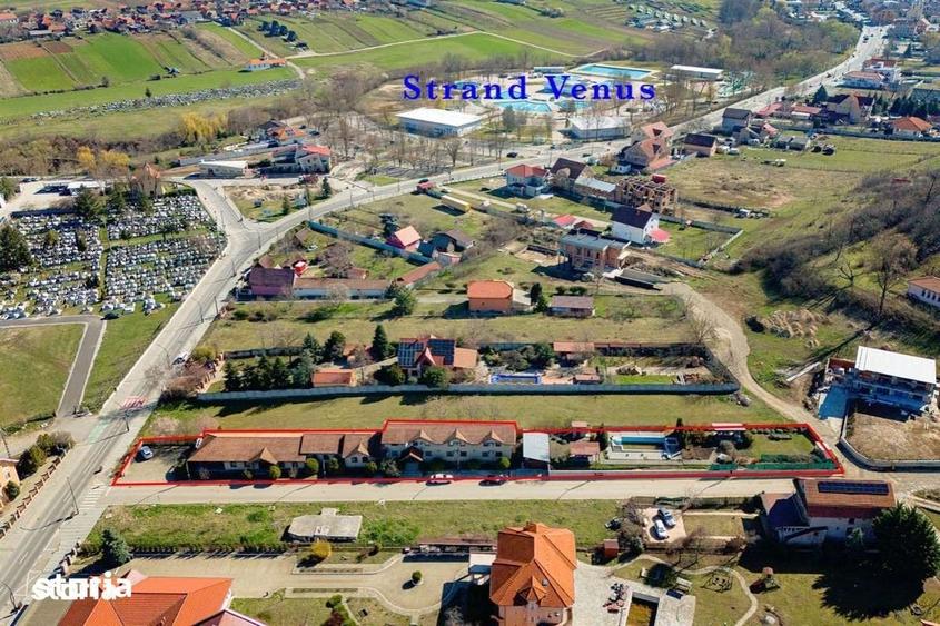 Casă cu 10 camere cu Teren 2000 Mp în Central
