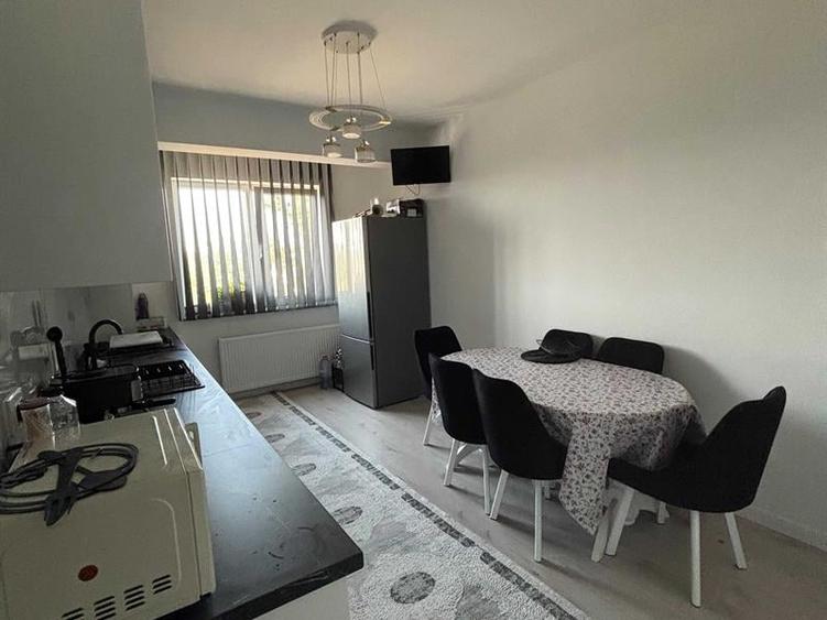 Apartament cu 3 camere decomandat în Burdujeni
