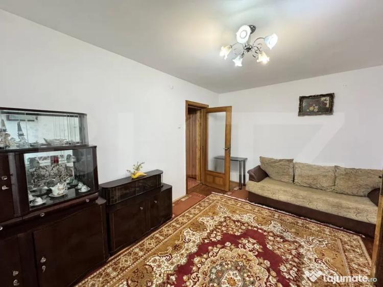 Apartament cu 2 camere semidecomandat în Central