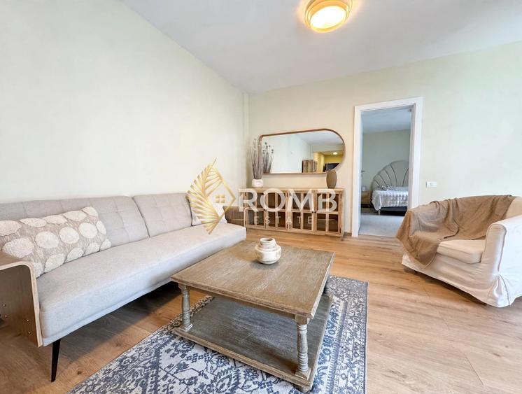 Apartament cu 3 camere semidecomandat, mobilat în Borhanci