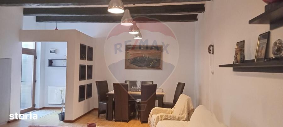 Casă cu 4 camere cu Teren 150 Mp în Central