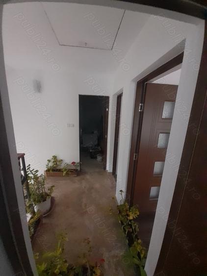 Casă cu 4 camere cu Teren 400 Mp în Exterior Vest