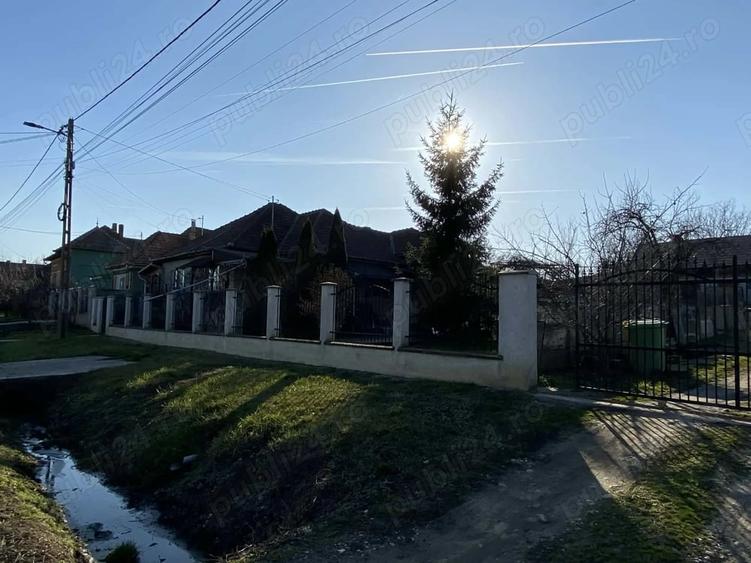 Casă cu 2 camere în Central