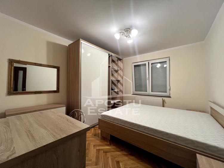 Apartament cu 4 camere decomandat, mobilat în Olimpia-Stadion