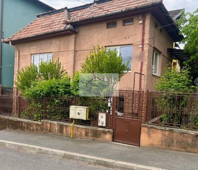 Casă individuală cu 4 camere cu Teren 304 Mp în Andrei Mureșanu