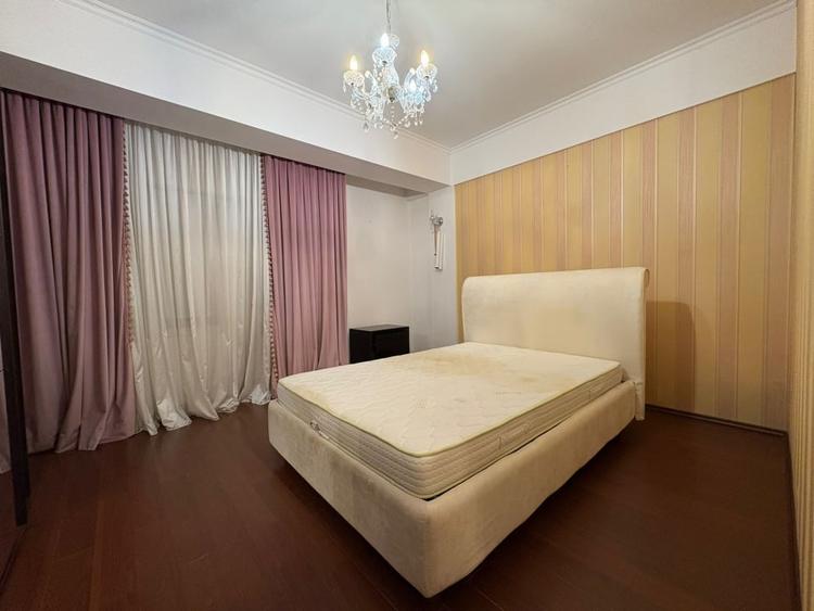 Apartament cu 3 camere decomandat, mobilat în Prelungirea Ghencea