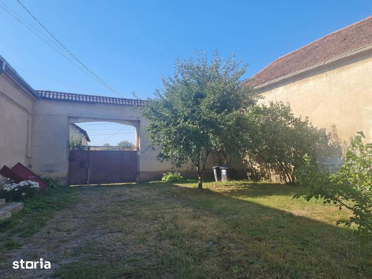 Casă cu 4 camere cu Teren 2500 Mp în Bod