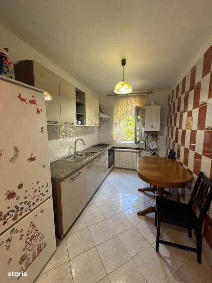 De inchiriat apartament 3 camere decomandat,zona Piata Mare 270/luna - 5