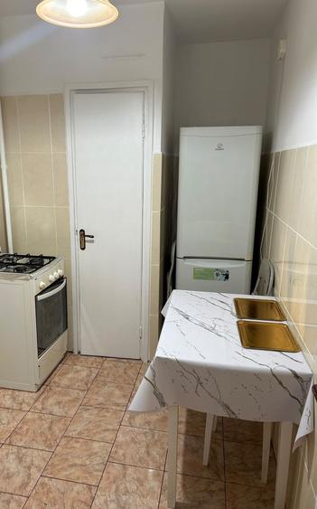 Apartament cu 2 camere decomandat în Tineretului