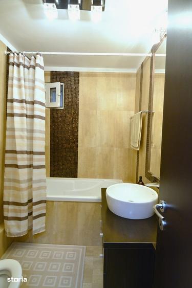 Apartament cu 4 camere în Mărăști
