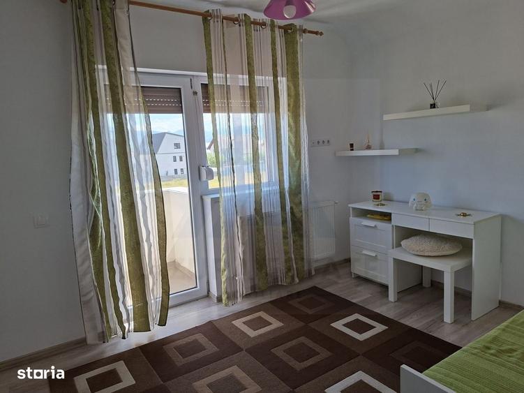 Apartament cu 3 camere, mobilat în Central