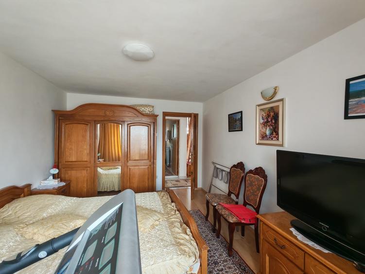 Casă individuală cu 6 camere cu Teren 400 Mp în Breaza