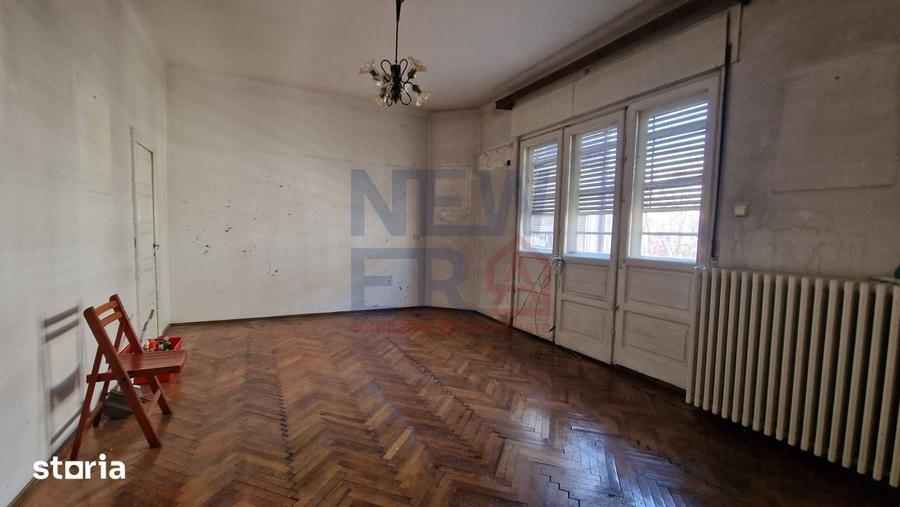 Apartament cu 3 camere în Unirii
