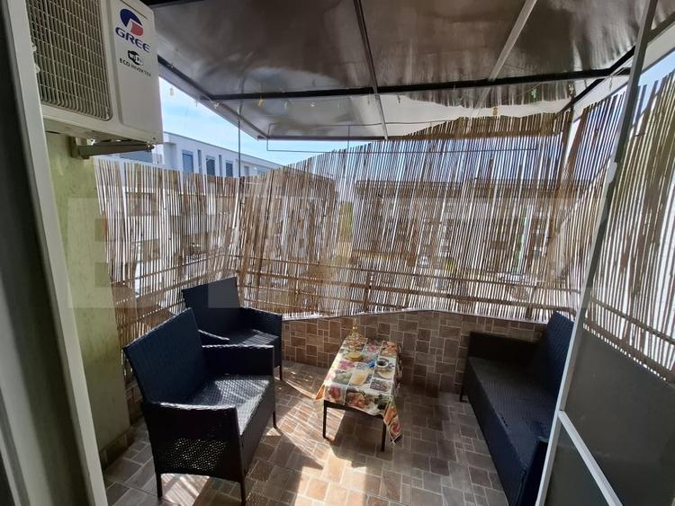 Apartament cu 3 camere semidecomandat, mobilat în Micro 16