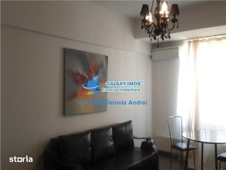 INCHIRIERE APARTAMENT CU 3 CAMERE PIATA ROMANA 650 euro - 1