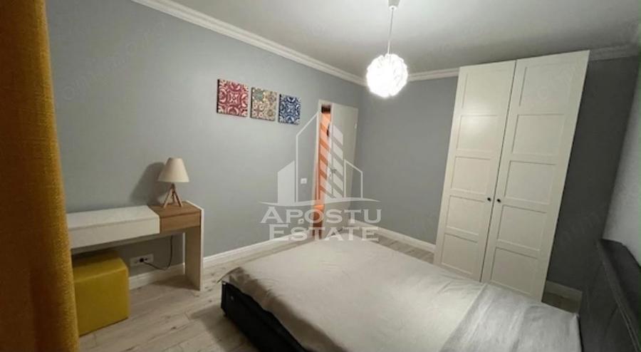 Apartament cu 3 camere semidecomandat în Dumbrăvița