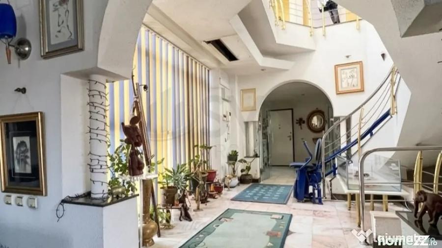 Casă cu 7 camere cu Teren 1900 Mp în Dămăroaia