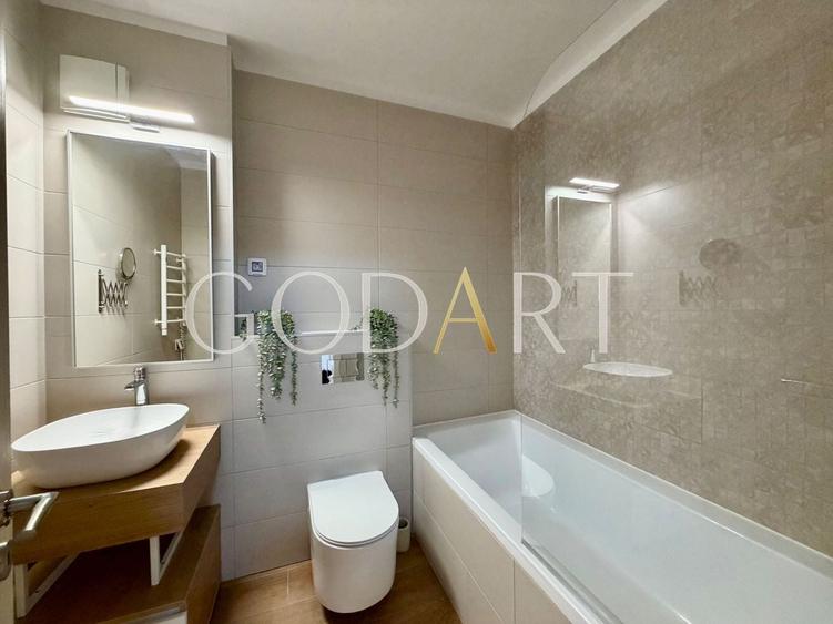Apartament cu 3 camere decomandat în Domenii