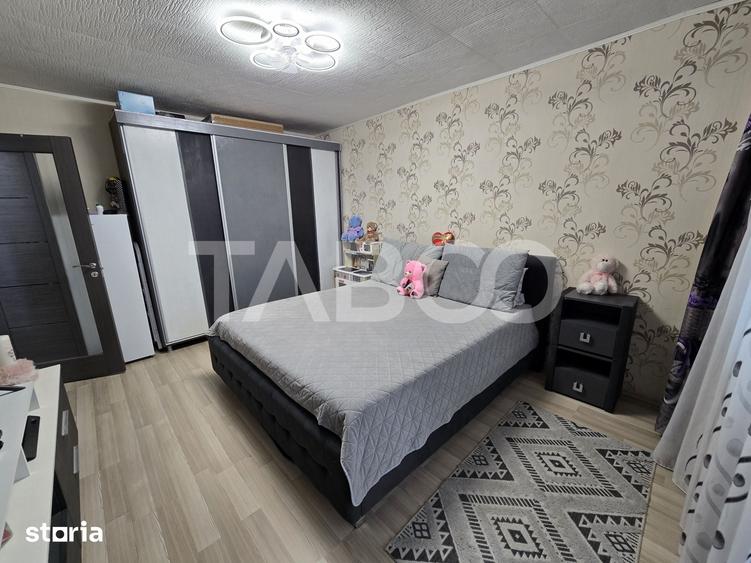 Apartament cu 3 camere decomandat în Mihai Viteazul