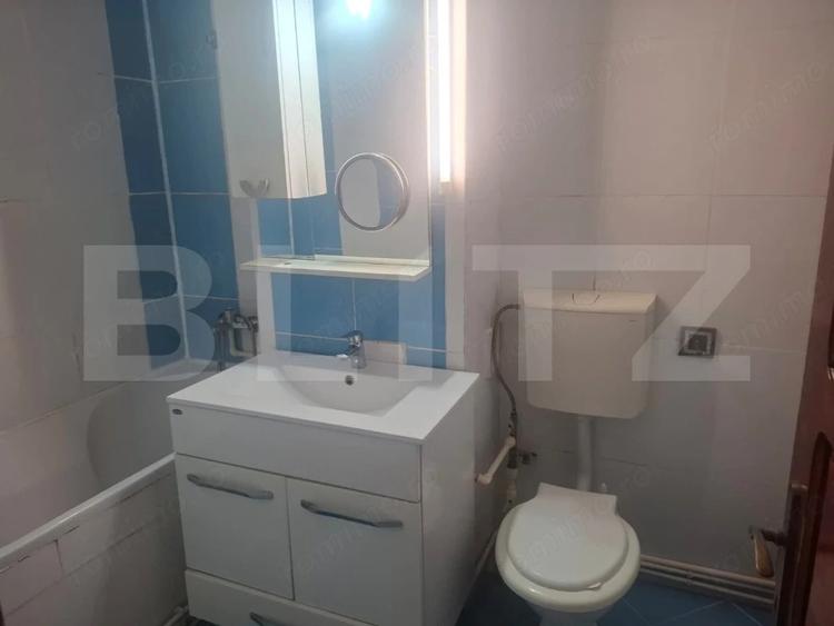 Apartament cu 3 camere decomandat, mobilat în Central