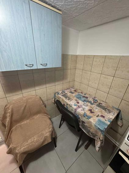 Garsonieră decomandată în Tache