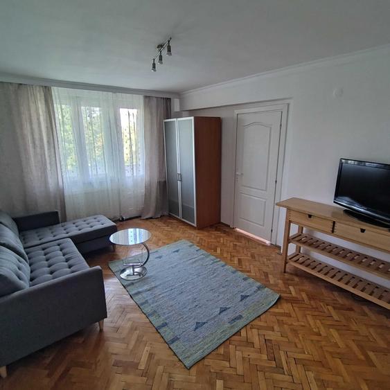 Apartament cu 2 camere decomandat în Ultracentral