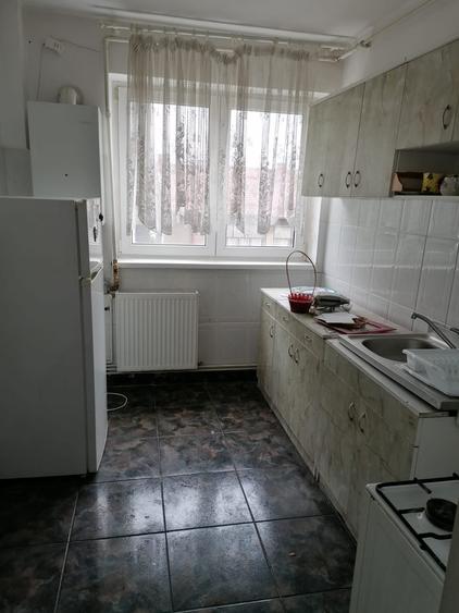 Apartament primitor cu 2 camere de închiriat | Ploiești, Str. Romană nr. 92 - 3