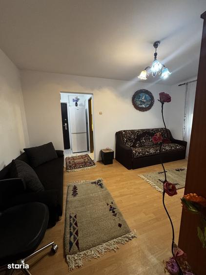Apartament cu 2 camere semidecomandat în Romanilor