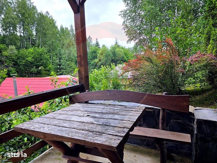 Casă cu 4 camere în Râșca