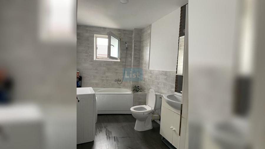 Apartament cu 3 camere decomandat în Nord