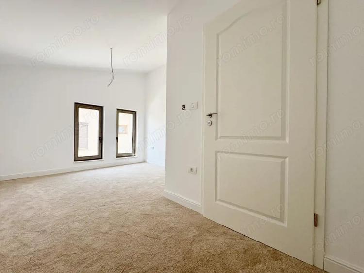 Casă cu 5 camere cu Teren 460 Mp în Giroc