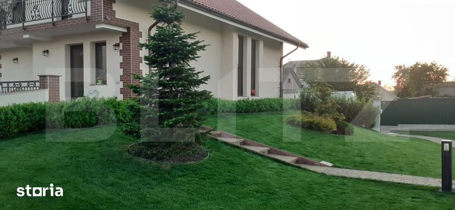 Casă cu 5 camere cu Teren 2743 Mp în Sud