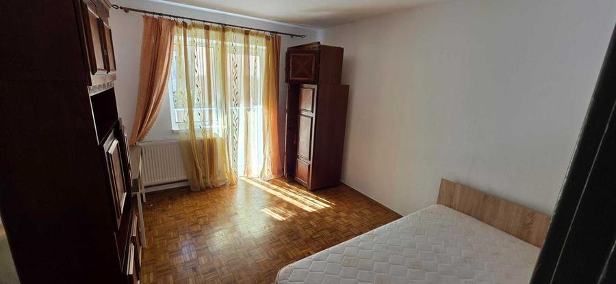 Apartament cu 2 camere decomandat în Gruia