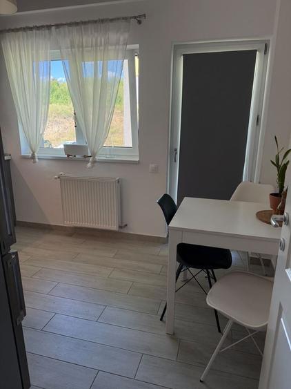 Apartament cu 3 camere semidecomandat în Copou