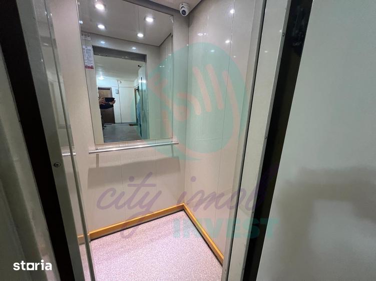 Apartament cu 4 camere decomandat, mobilat în Decebal