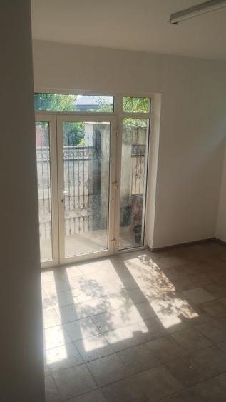 Spațiu comercial, de 27 mp, în Valea Lupului