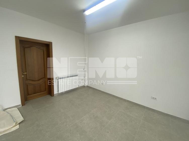 Spațiu comercial, de 80 mp, în Vicovu de Sus