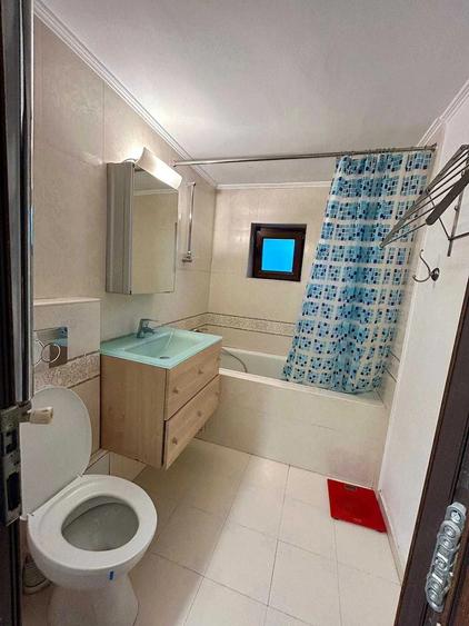 Apartament cu 2 camere decomandat în Eroii Revoluției