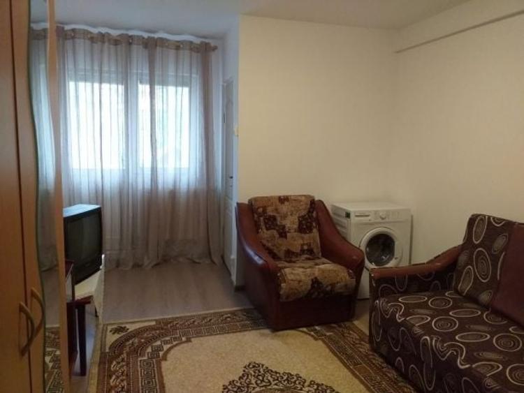 Garsonieră decomandată în Exterior Vest
