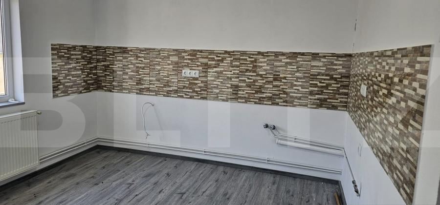 Apartament cu 3 camere decomandat în Semicentral